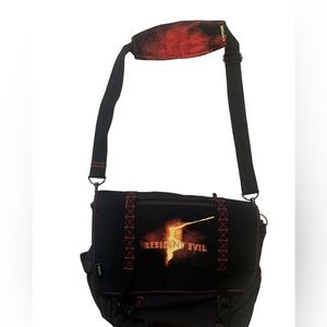 Resident Evil 5 Capcom Video Game PlayStation Xbox Messenger Bag RARE Promo